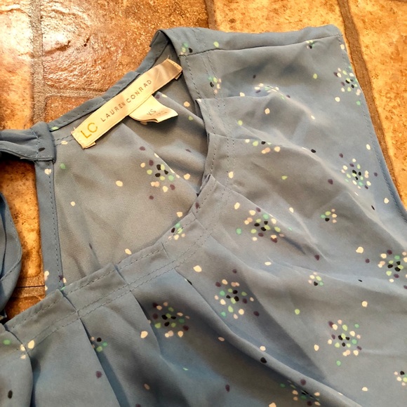 🌻3/$20🌻 Lauren Conrad blouse xs blue - Picture 4 of 6